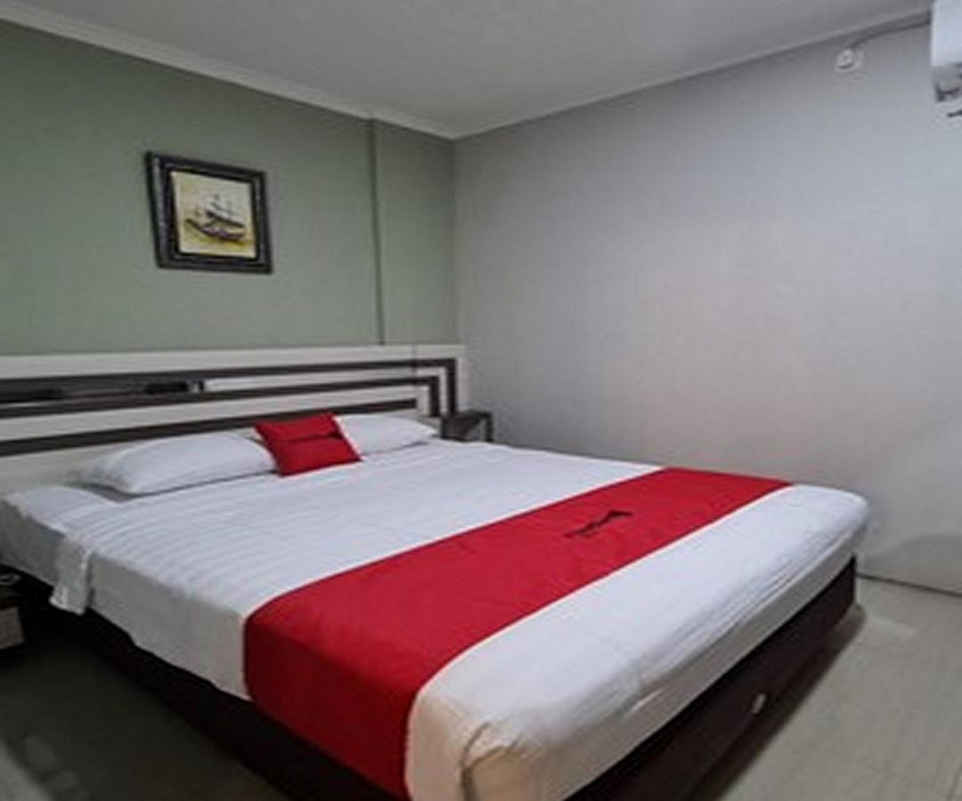 Gaia Asri Hotel Pamanukan Hilir Exterior photo